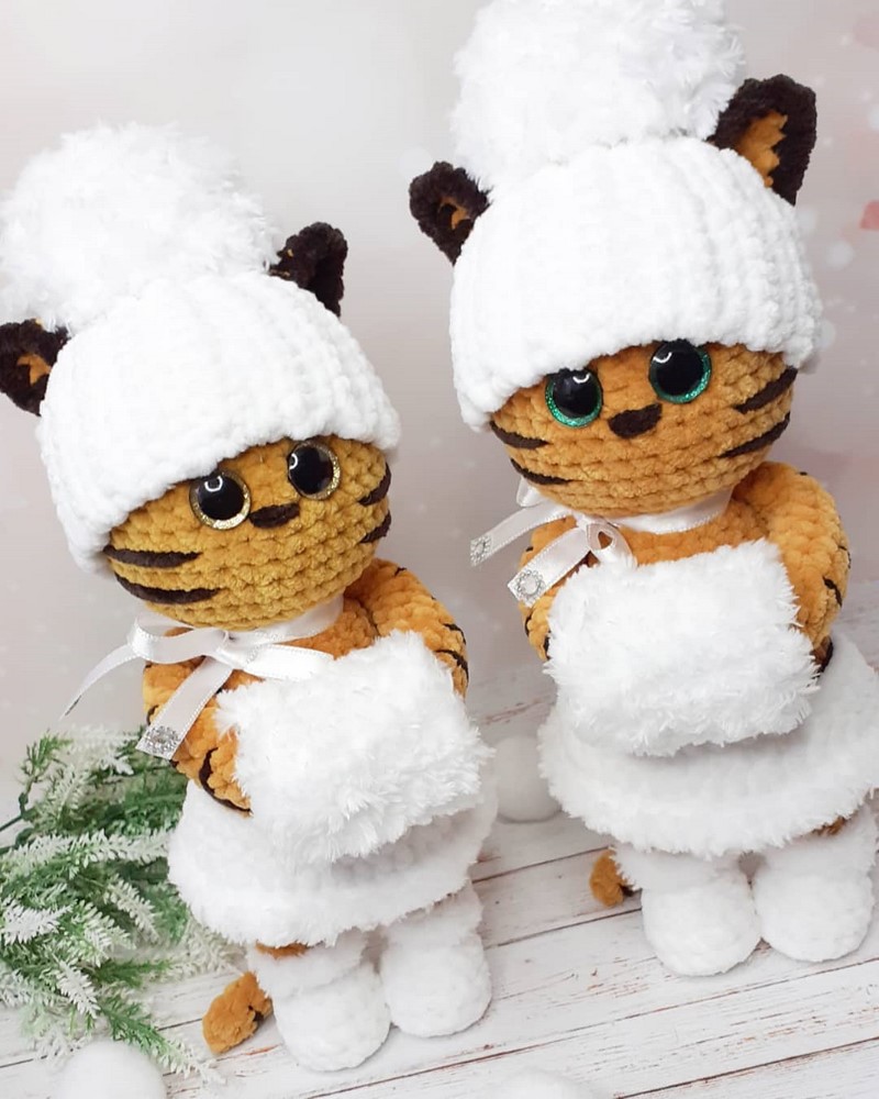 Новогодние Игрушки В Машину Елкакия